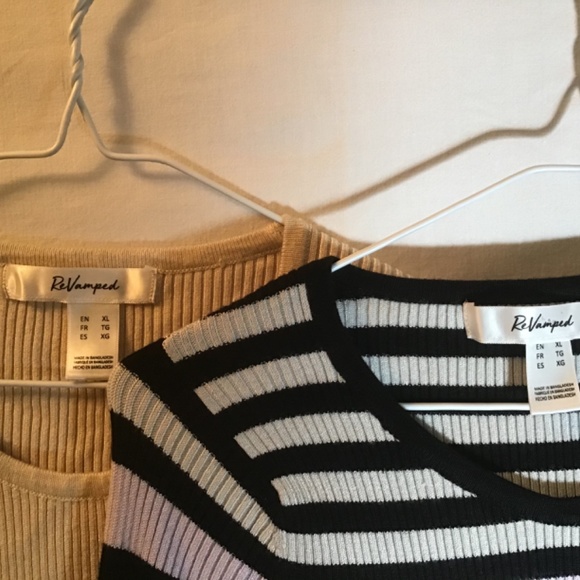 LOT of 2 Cable knit sweater dresses sized small - Picture 6 of 6
